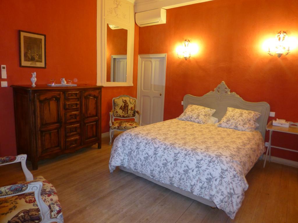 Le Vieux Bistrot Hotel Cabrières-dʼAvignon Екстериор снимка