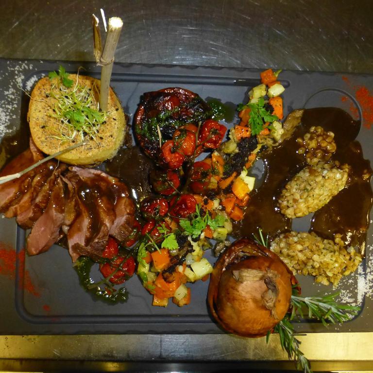 Le Vieux Bistrot Hotel Cabrières-dʼAvignon Екстериор снимка