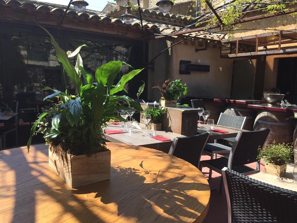 Le Vieux Bistrot Hotel Cabrières-dʼAvignon Екстериор снимка