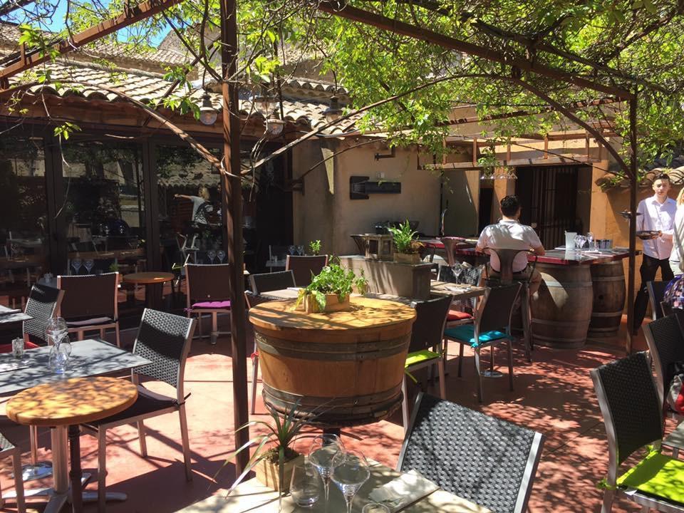 Le Vieux Bistrot Hotel Cabrières-dʼAvignon Екстериор снимка