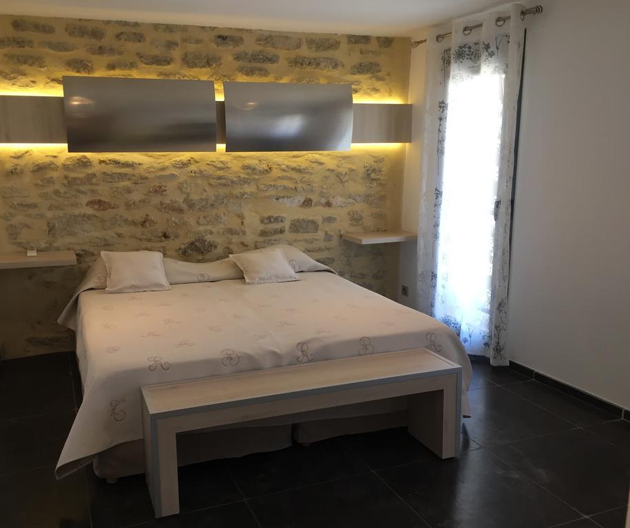Le Vieux Bistrot Hotel Cabrières-dʼAvignon Екстериор снимка