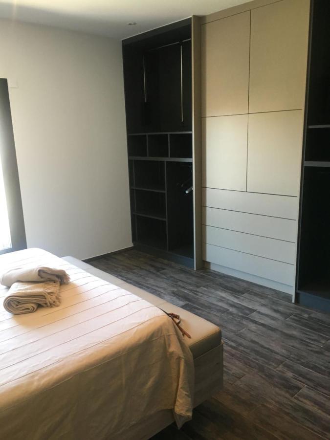 Le Vieux Bistrot Hotel Cabrières-dʼAvignon Екстериор снимка